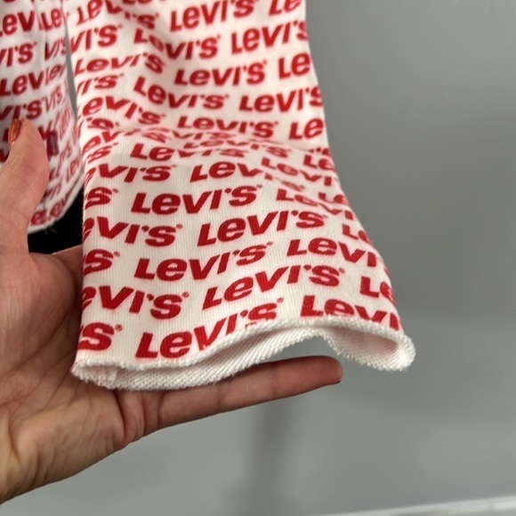 Levi’s All Over Spell Out Crop Sweatshirt Raw Hem Red White Cozy Casual S NWT - Picture 5 of 11